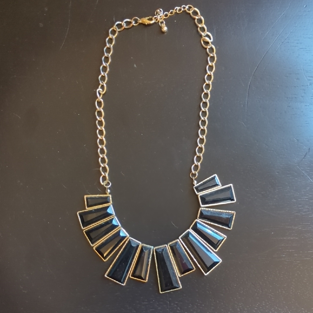 Elegant Black and Gold Necklace
